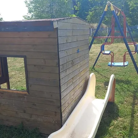 Direkt Am Pool * פומורי