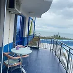 Direkt Am Pool דירה *