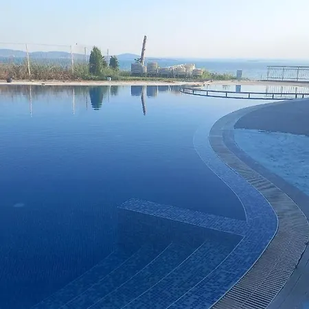 Direkt Am Pool